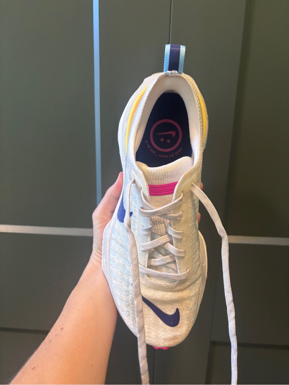 Nike ZOOMX Invincible Run Flyknit 3 Women!: Running Shoes 7 - Picture 4 of 11